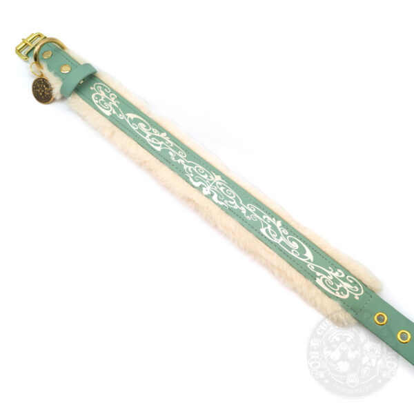 Halsband aus Biothane mit Kunstfell gepolstert